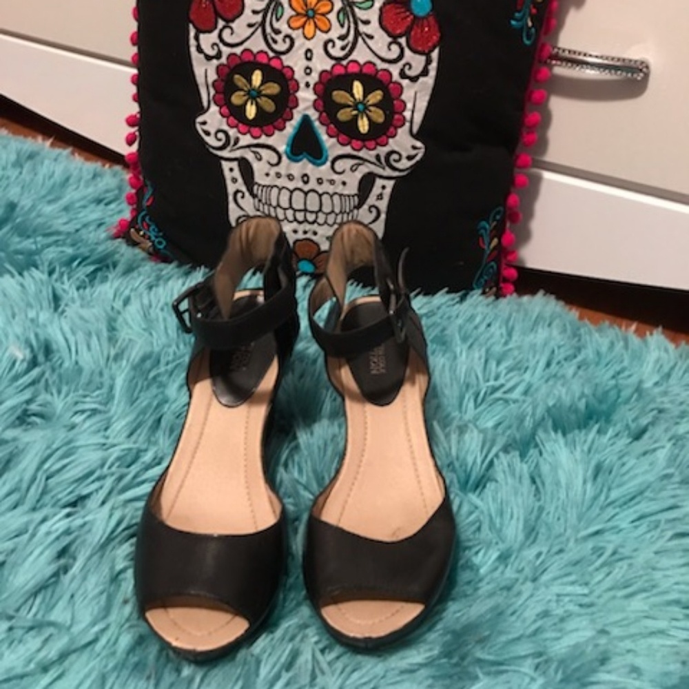Reaction by Kenneth Cole Wedges